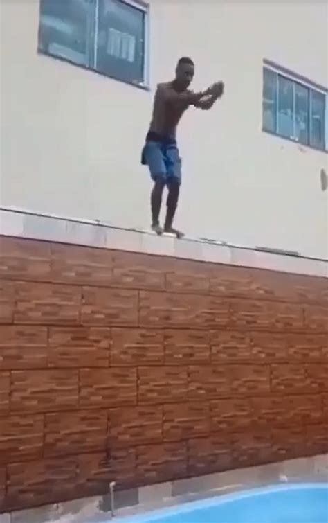 mortal en la piscina xxx|(CLASICO) .